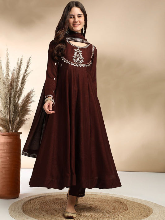 Flared Cotton Kurta Set featuring beautiful embroidery work