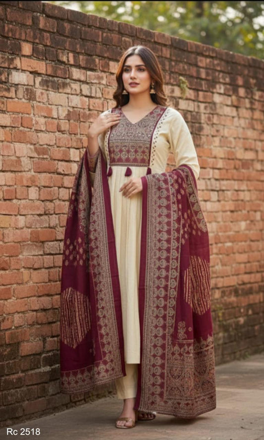 ELEGANT FLAIRED SUIT | THE PERFECT OF TRADITIONAL WEAR |