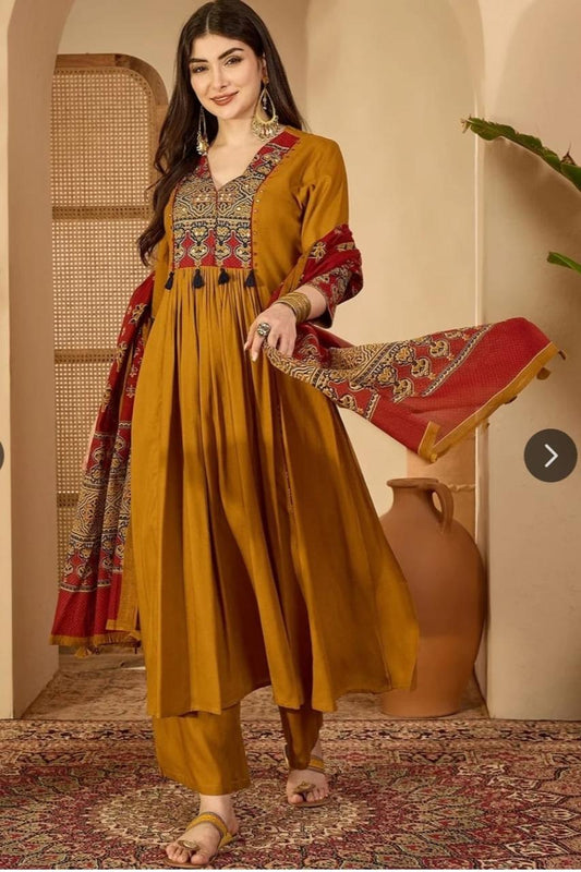 ELEGANT FLAIRED SUIT | THE PERFECT TRADITIONAL WEAR |