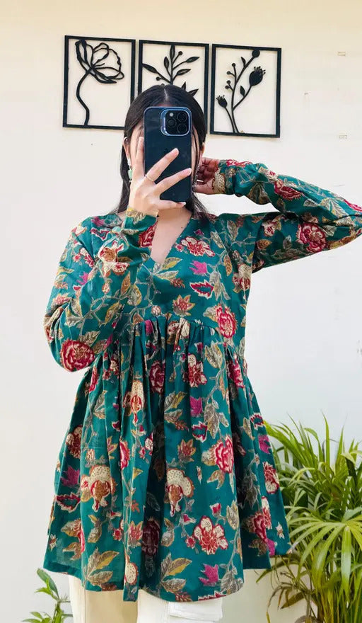 Women Floral Print Pure Cotton Green Flared Kurta