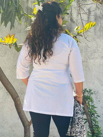Women Solid Pure Cotton Straight Kurta