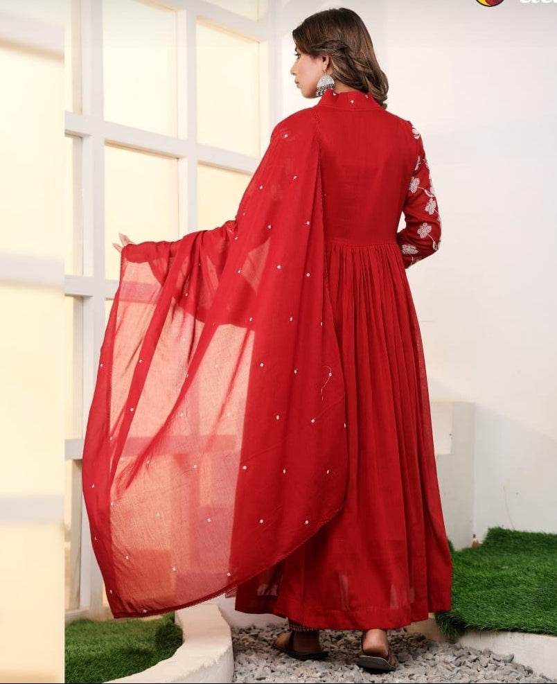 THE ANARKALI KURTA SET WITH PANT AND DUPATTA