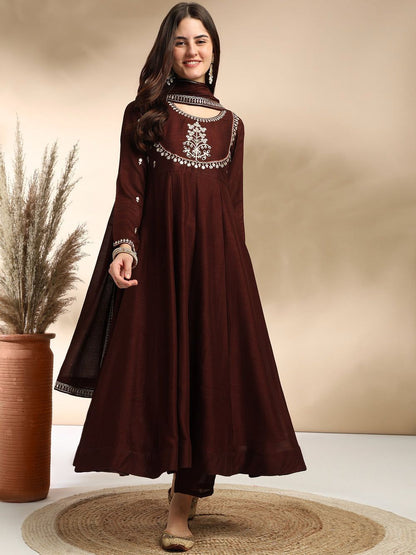 Flared Cotton Kurta Set featuring beautiful embroidery work