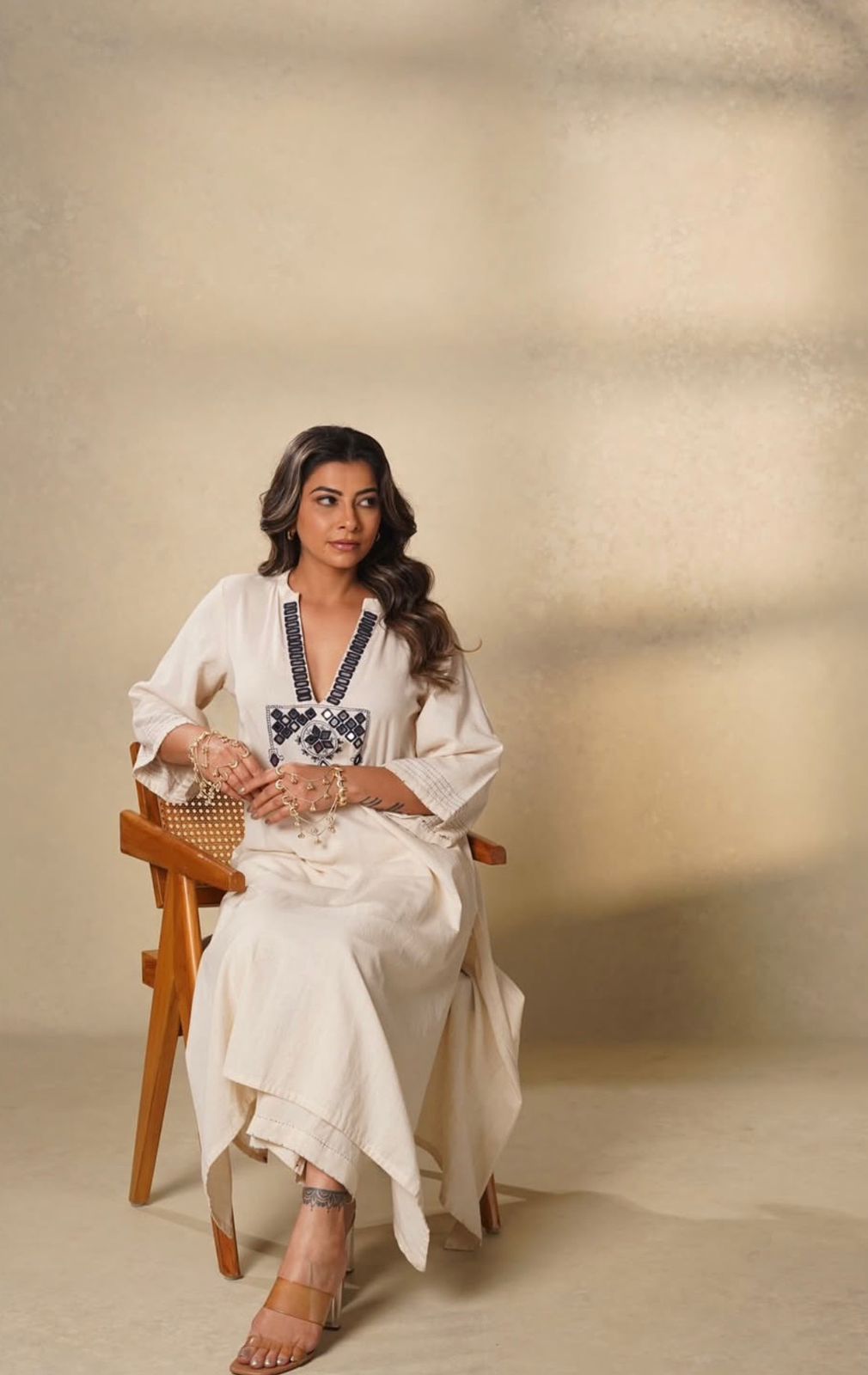 Traditional Aari Thread Embroidery Kurti & Pant - Side View | Muntahaa