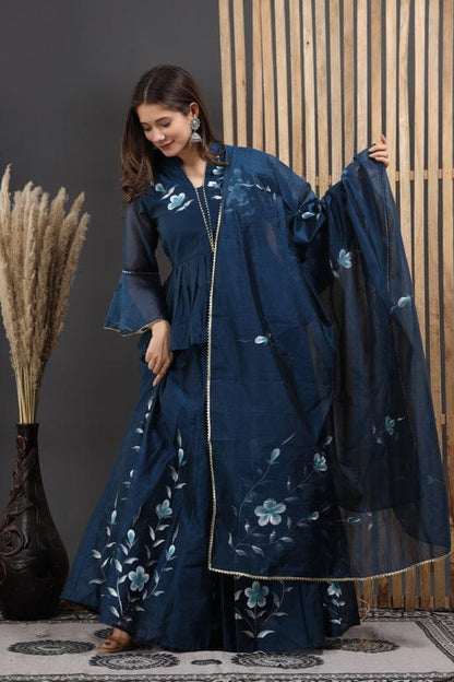 This Hand Painted Chanderi Lehenga Set |