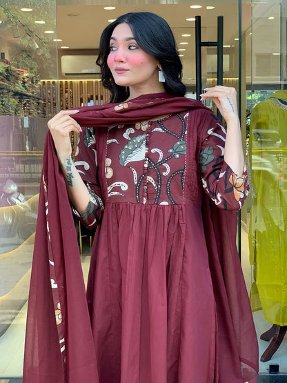 Beautiful hand embroidery detail on cotton kurta set with dupatta - traditional Indian wear
